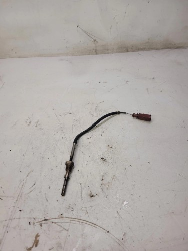 CZUJNIK TEMPERATU SPALIN AUDI A6 A7 A8 4H0906088AB