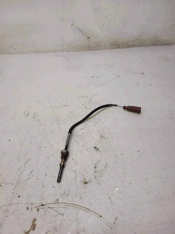 CZUJNIK TEMPERATU SPALIN AUDI A6 A7 A8 4H0906088AB