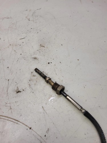 CZUJNIK TEMPERATU SPALIN AUDI A6 A7 A8 4H0906088AB