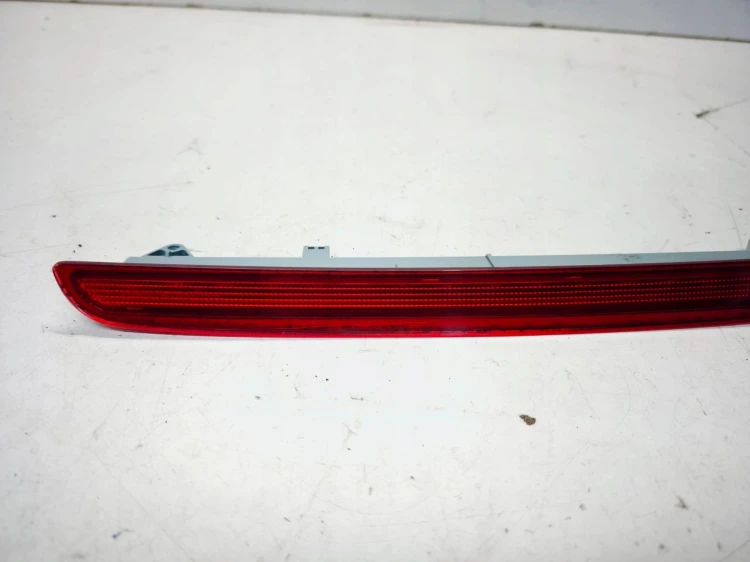 ŚWIATŁO STOP STOPU TRZECIE AUDI A3 8P LIFT S LINE 5-D 8P4945097A