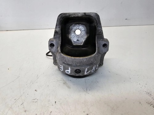 PODUSZKA SILNIKA L P AUDI A4 B8 A5 Q5 8K0199381PE