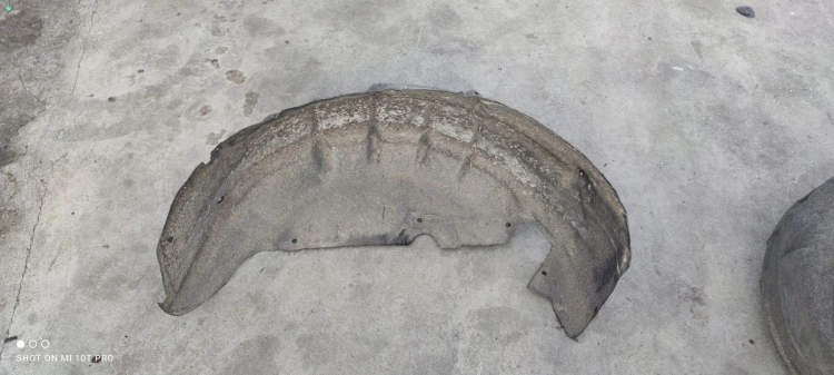 NADKOLE PRAWY TYŁ AUDI Q7 4L 4L0810172 MATERIAŁOWE