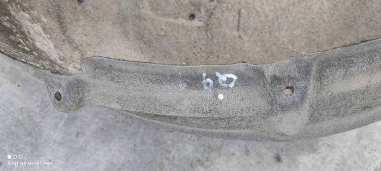 NADKOLE PRAWY TYŁ AUDI Q7 4L 4L0810172 MATERIAŁOWE