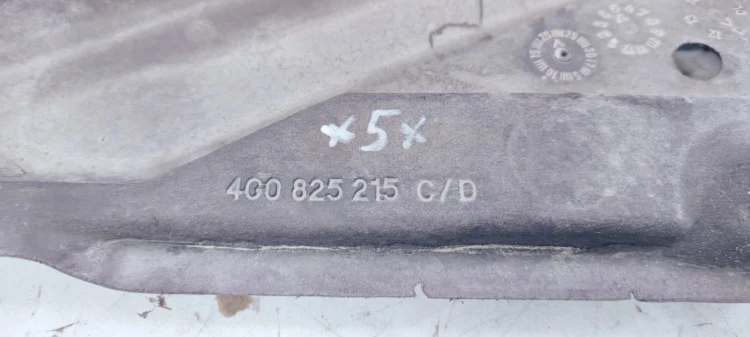 OSŁONA PODWOZIA LEWY TYŁ AUDI A6 C7 4G0825215C *5*