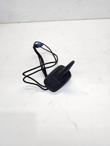 ANTENA LOTKA REKIN AUDI Q7 4L 4L0035503B MAT