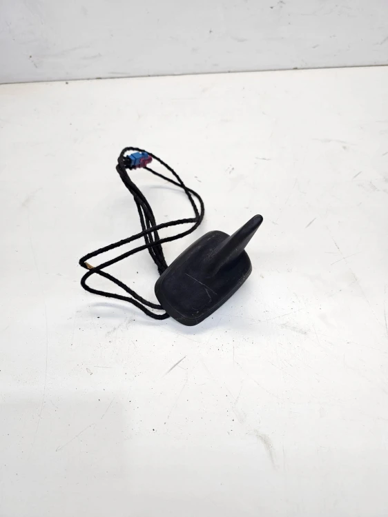 ANTENA LOTKA REKIN AUDI Q7 4L 4L0035503B MAT