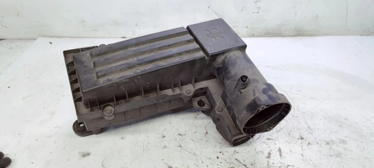 OBUDOWA FILTRA POWIETRZA AUDI VW SEAT 3C0129607BC
