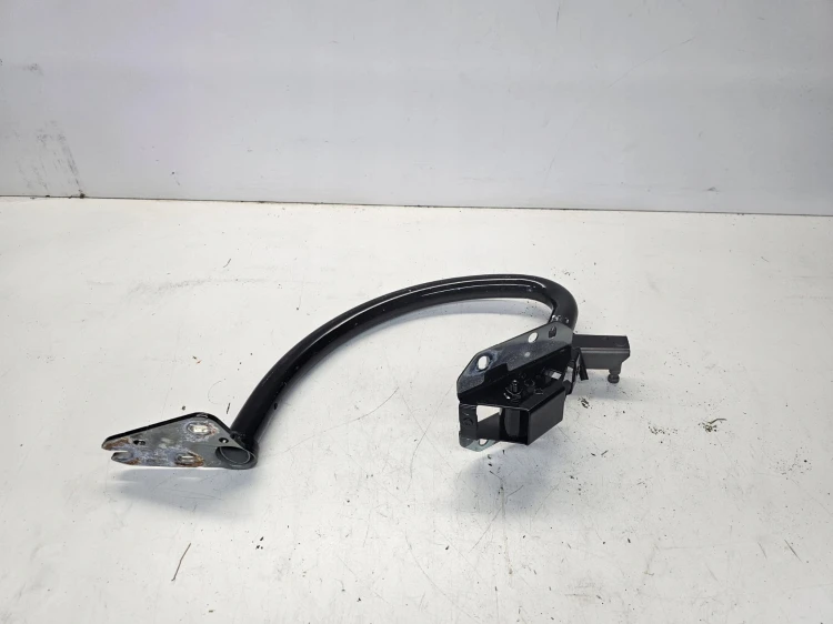 ZAWIAS KLAPY PRAWY TYŁ AUDI A5 8T COUPE 8T0827302C