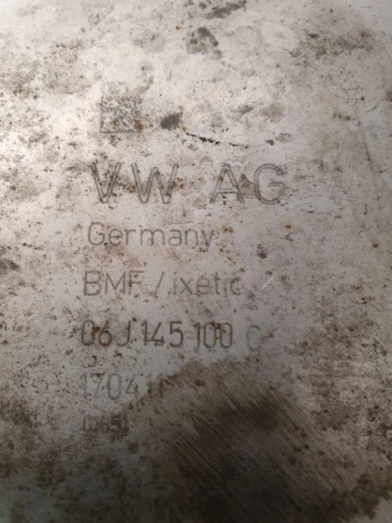 POMPA VACUM AUDI A4 A3 A6 VW 2,0 TFSI 06J145100C