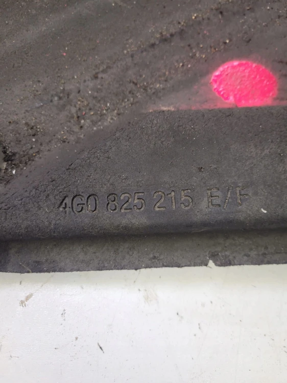 OSŁONA PODWOZIA LEWY TYŁ AUDI A6 C7 4G0825215E *2*