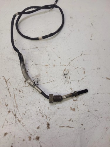 CZUJNIK TEMPERATURY SPALIN AUDI VW 04L906088EQ