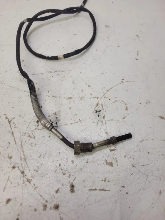 CZUJNIK TEMPERATURY SPALIN AUDI VW 04L906088EQ