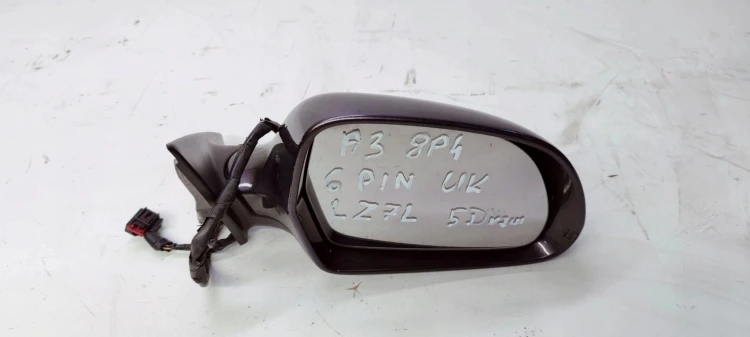 LUSTERKO PRAWY PRZÓD AUDI A3 8P4 LZ7L 6 PIN UK