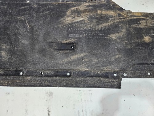 OSŁONA PODWOZIA LEWA AUDI A4 B9 8W0825207