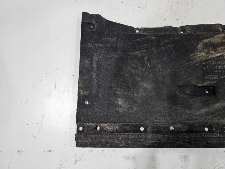 OSŁONA PODWOZIA LEWA AUDI A4 B9 8W0825207