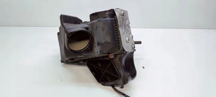 OBUDOWA FILTRA POWIETRZA AUDI A4 A5 Q5 8R0133837D 8R0133843C