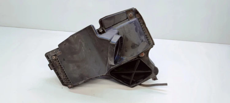 OBUDOWA FILTRA POWIETRZA AUDI A4 A5 Q5 8R0133837D 8R0133843C