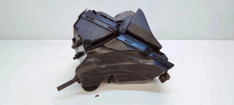 OBUDOWA FILTRA POWIETRZA AUDI A4 A5 Q5 8R0133837D 8R0133843C