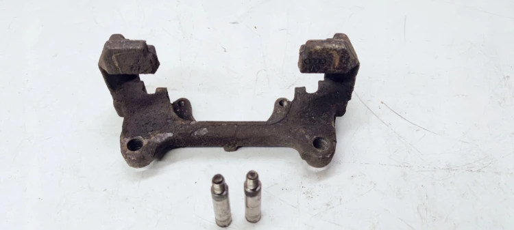 JARZMO ZACISKU PRZÓD AUDI VW SEAT SKODA * 741 *