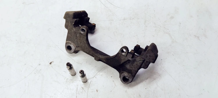 JARZMO ZACISKU PRZÓD AUDI VW SEAT SKODA * 741 *