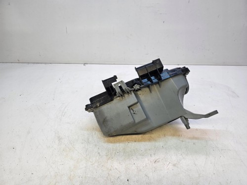 POKRYWA OSŁONA BEZPIECZNIKÓW AUDI A6 C7 4G1907613B