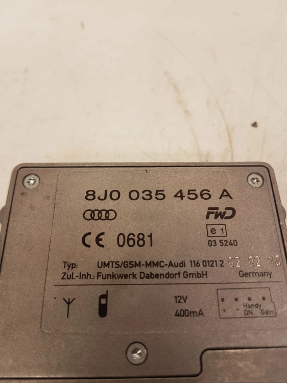 WZMACNIACZ ANTENOWY AUDI A4 A6 A5 Q5 8J0035456A