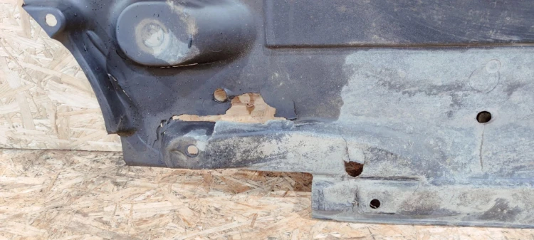OSŁONA PODWOZIA LEWA AUDI A6 C6 4F0825207C *1*