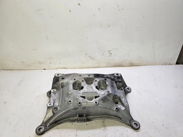 ŁAPA PODPORA SKRZYNI BIEGÓW AUDI A6 A7 4K0399262J