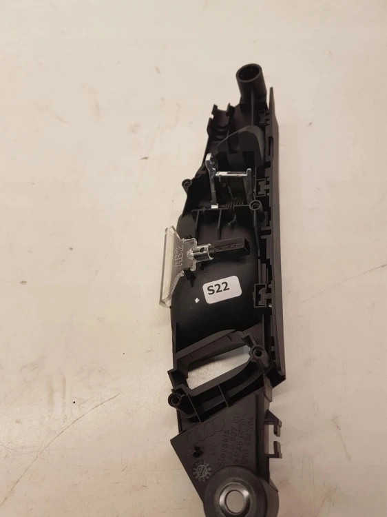 KLAMKA WEWNĘTRZNA LEWA PRZÓD AUDI Q7 4L0837019