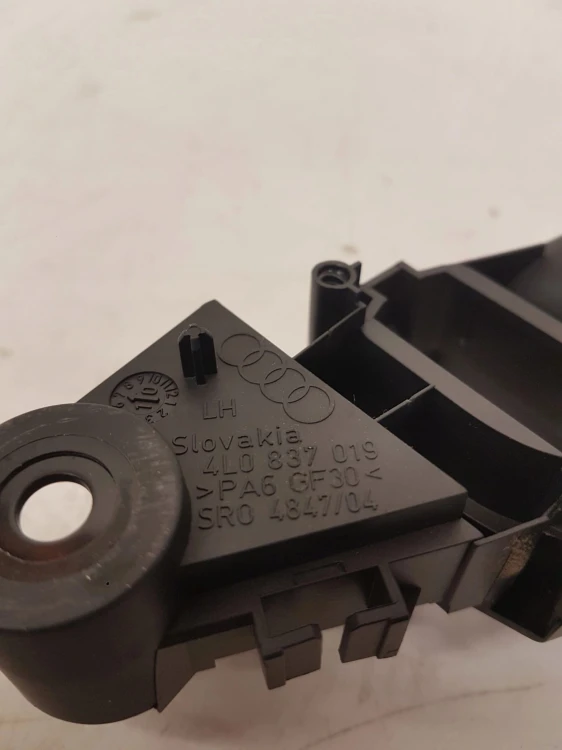KLAMKA WEWNĘTRZNA LEWA PRZÓD AUDI Q7 4L0837019