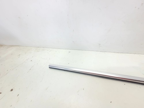 LISTWA CHROM DRZWI PRAWY TYŁ AUDI Q7 4M 4M0853764 3Q7
