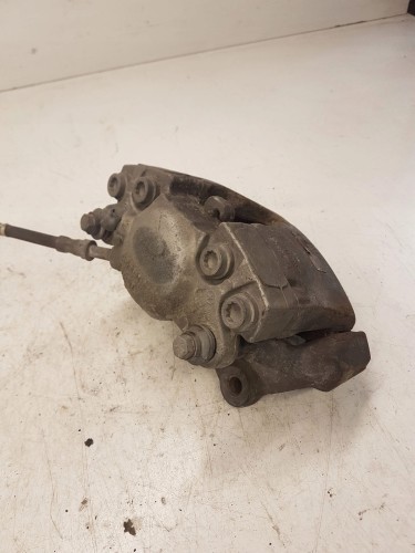 ZACISK HAMULCOWY PRAWY PRZÓD AUDI A4 B8 A5 8K0106S