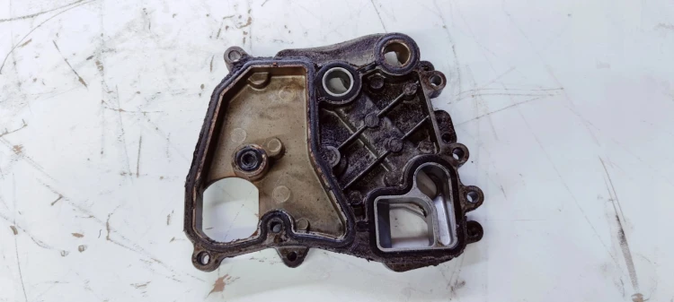 UCHWYT CHŁODNICZKI OLEJU AUDI A6 A7 A8 059117021Q