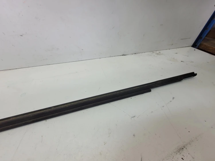 LISTWA CHROM DRZWI PRAWY TYŁ AUDI Q7 4M 4M0853764 3Q7