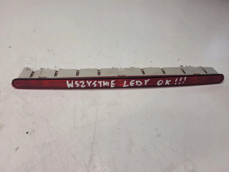 ŚWIATŁO STOP STOPU AUDI A3 8P LIFT 3-D 8P3945097