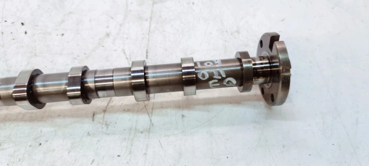 WAŁEK ROZRZĄDU SSĄCY PRAWY AUDI A6 C7 A7 A8 3.0 TDI 059109021EQ
