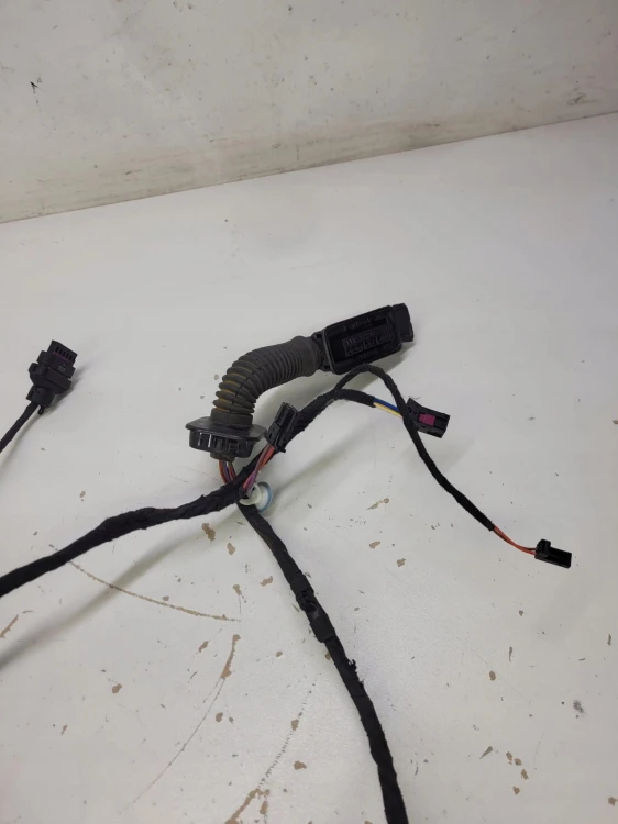 WIĄZKA DRZWI LEWY PRAWY TYŁ AUDI A1 8X0971687B