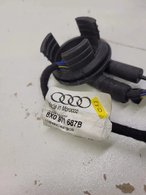 WIĄZKA DRZWI LEWY PRAWY TYŁ AUDI A1 8X0971687B