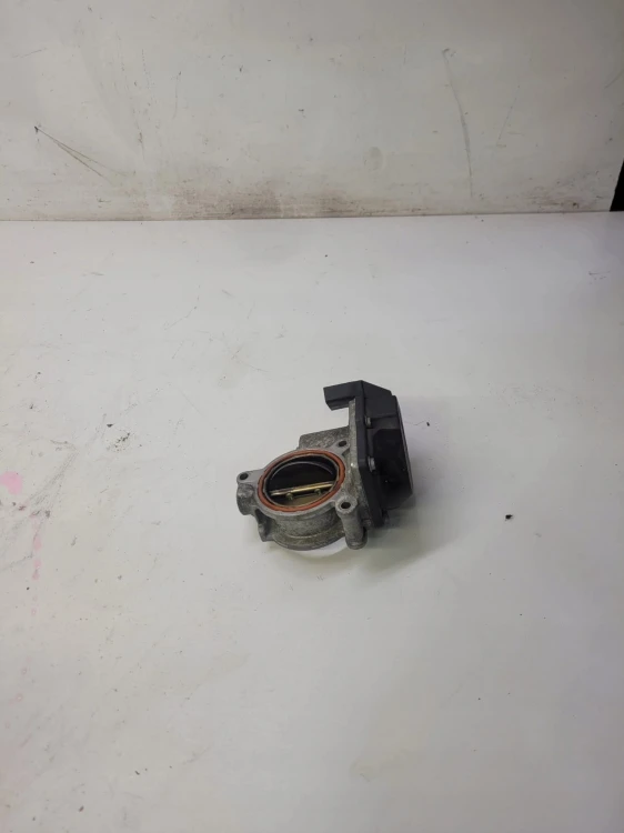 PRZEPUSTNICA AUDI A4 A5 A6 A7 3.0 TFSI 057128063D
