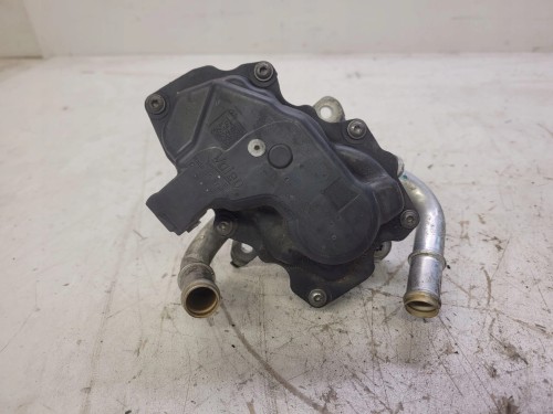 ZAWÓR EGR CHŁODNICA AUDI A4 A5 2.0 TDI 04L131501S