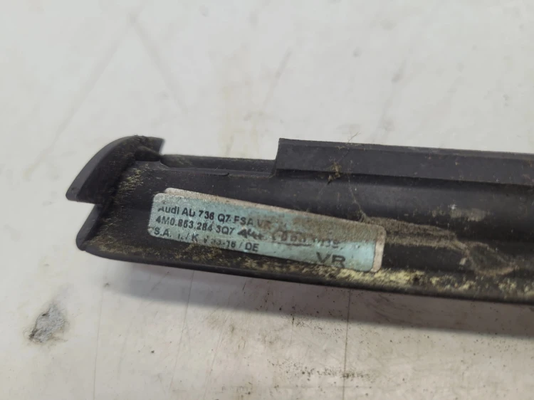 LISTWA CHROM DRZWI PRAWY PRZÓD AUDI Q7 4M 4M0853284 3Q7
