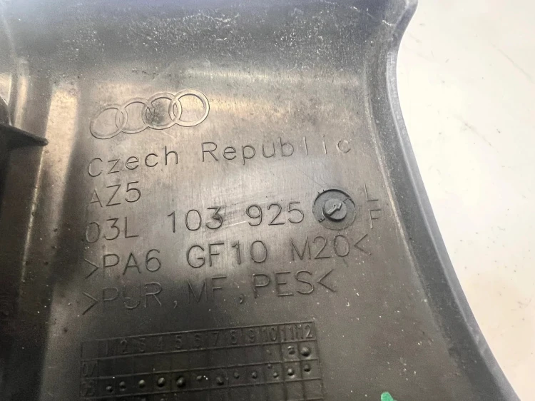 OSŁONA POKRYWA SILNIKA AUDI A6 C7 03L103925L