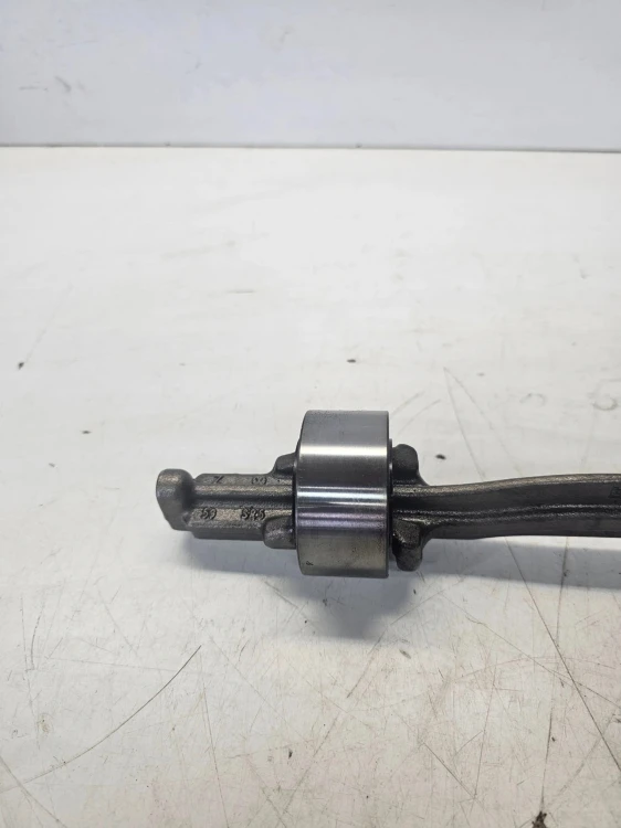 WAŁEK BALANSUJĄCY AUDI A3 8V A4 B9 VW SEAT 03N103303B