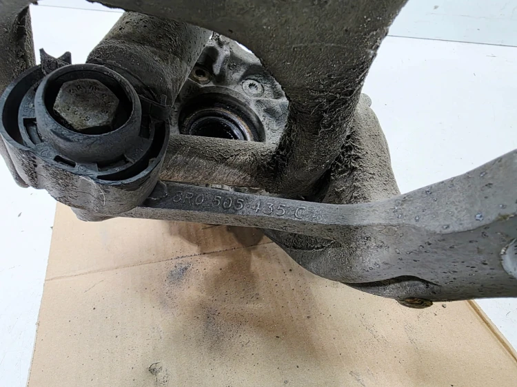 ZWROTNICA LEWY TYŁ AUDI A6 C7 QUATTRO 8R0505435C 8R0505311F