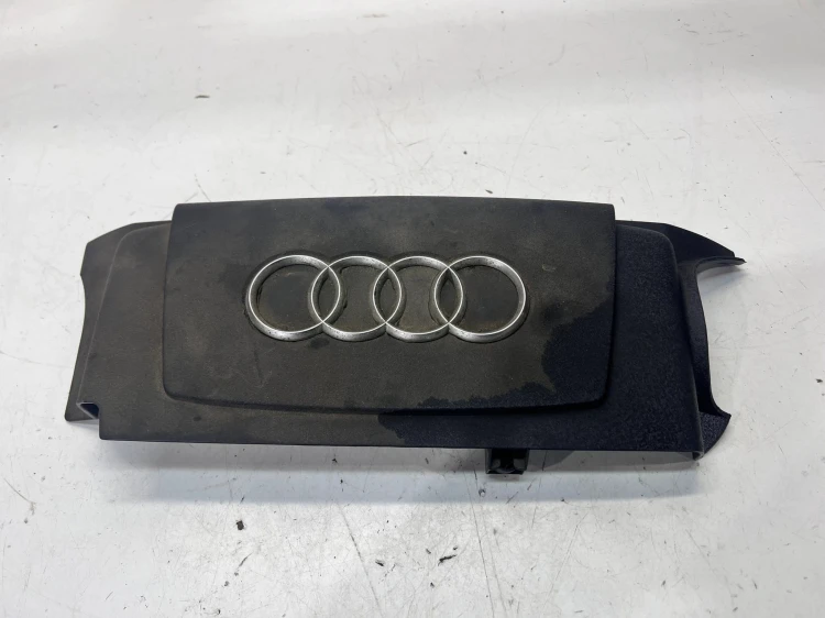 OSŁONA POKRYWA SILNIKA AUDI A6 C6 3.2 FSI AUK 06E103926D