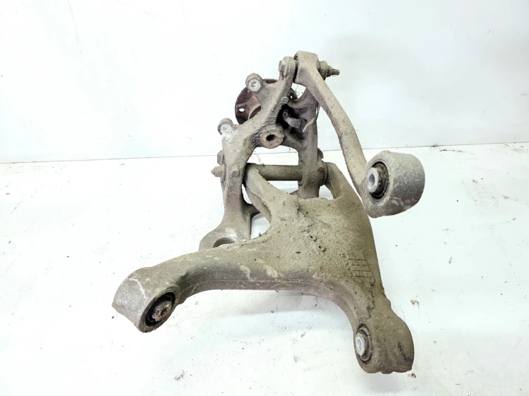 ZWROTNICA PIASTA WAHACZ PRAWY TYŁ AUDI A4 B8 A5 8T A6 C7 8K0505436AB