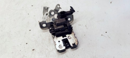 ZAMEK KLAPY TYŁ AUDI A3 A4 A6 A7 Q5 8R0827505A
