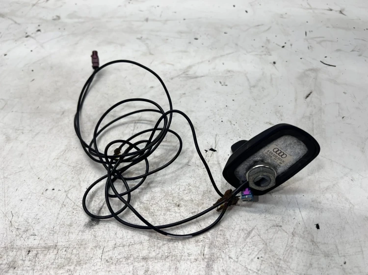ANTENA LOTKA REKIN AUDI A4 B6 B7 8E9035503N