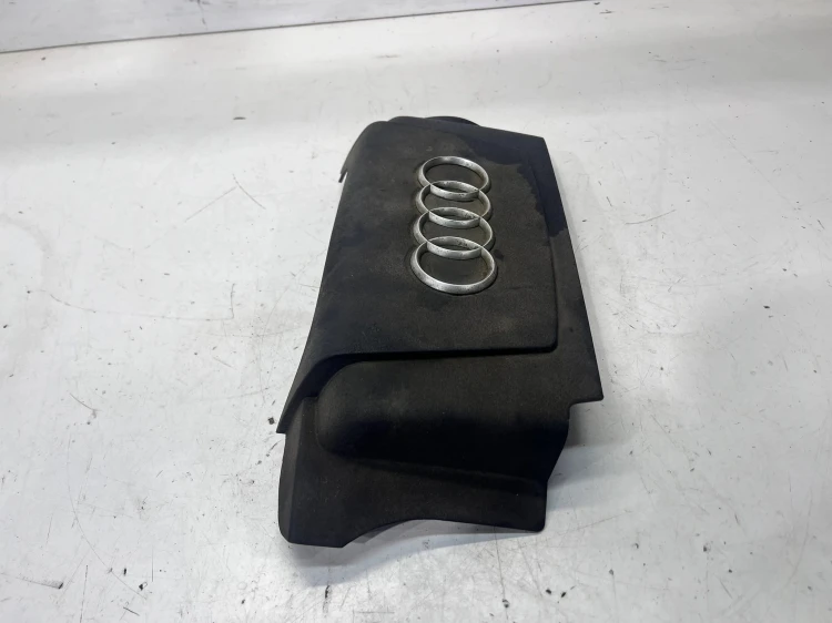 OSŁONA POKRYWA SILNIKA AUDI A6 C6 3.2 FSI AUK 06E103926D