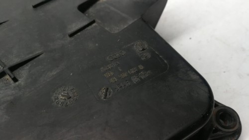 POKRYWA OSŁONA BEZPIECZNIKÓW AUDI A6 C7 4G1907613A
